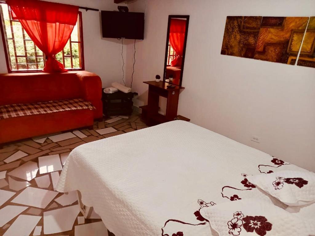 House Bed & Breakfast Guatapé Exterior foto